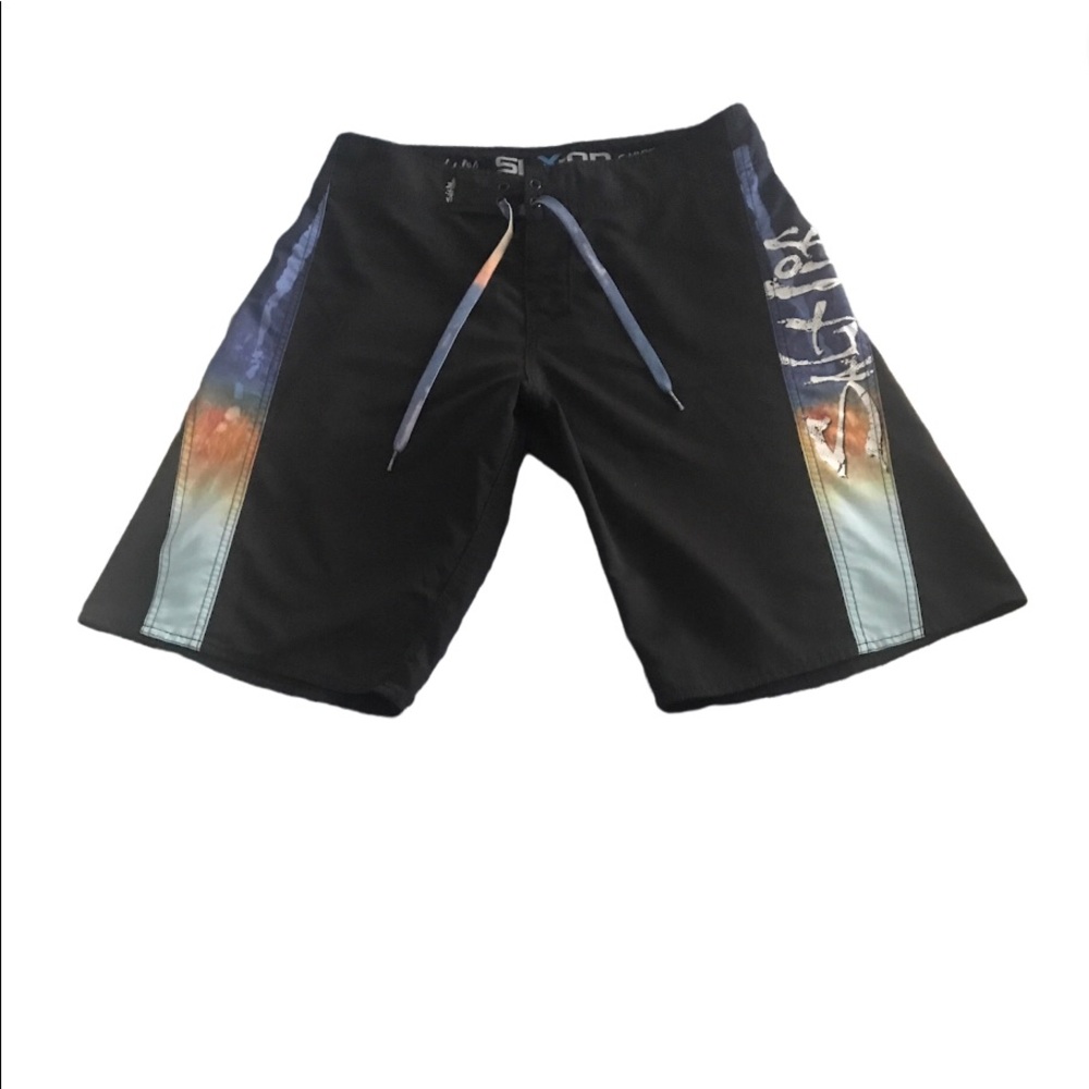 SALT LIFE Men’s Board Shorts Size 32 Good used condition